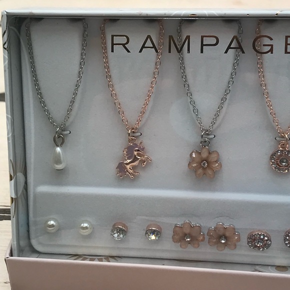 BN Rampage Jewelry Set - Picture 3 of 4
